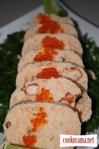 Salmon mousse with shrimps and caviar