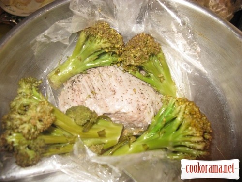 Dairy meat with broccoli in baking bag