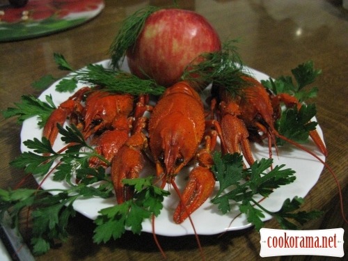 Crawfish boiled with apples:)