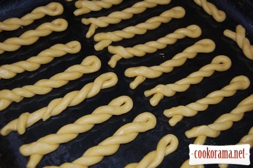 Twisted butter cookies