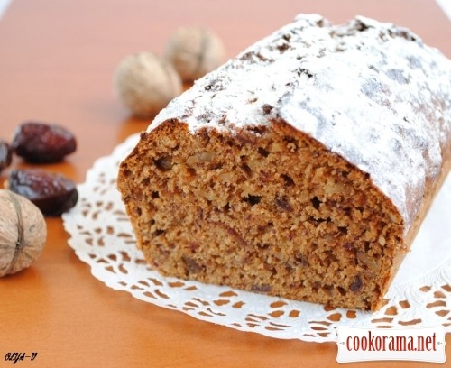 Date cake with nuts