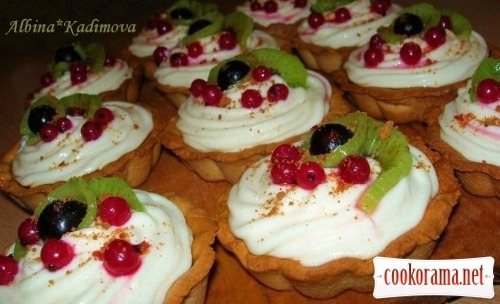 Tartlets with curd cream