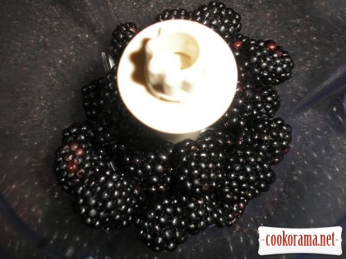 Dessert with blackberries